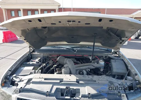 2008 Chevrolet Suburban 1500 Ls z USA, uszkodzony, nr VIN 1GNFC16J28J230577